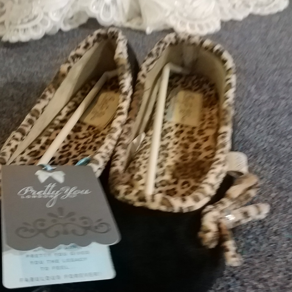 Pretty you house shoes